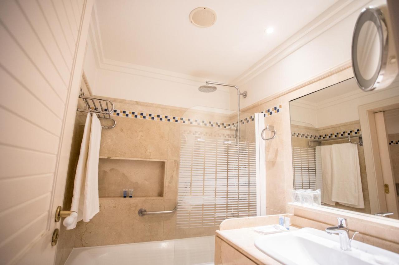 Double or Twin Room with Extra Bed