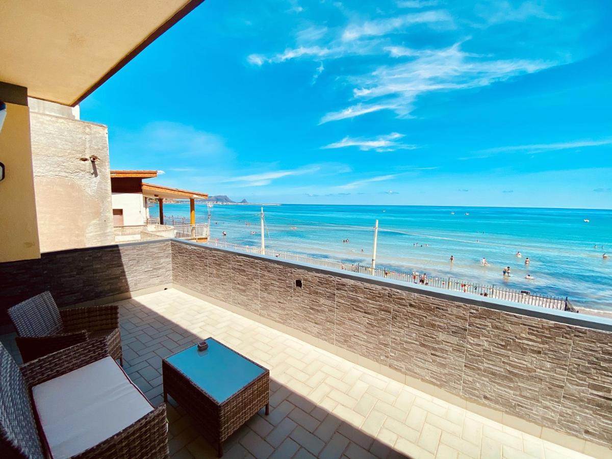 Deluxe Double Room Balcony Sea View,1312989820:JPEG