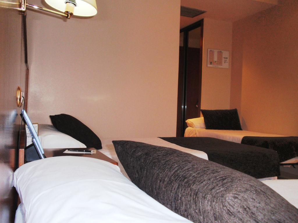 Triple Room,1226904524:JPEG