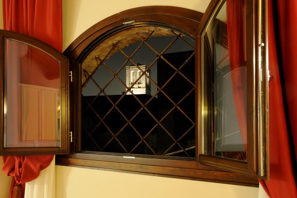 Suite with View,1647721673:JPEG