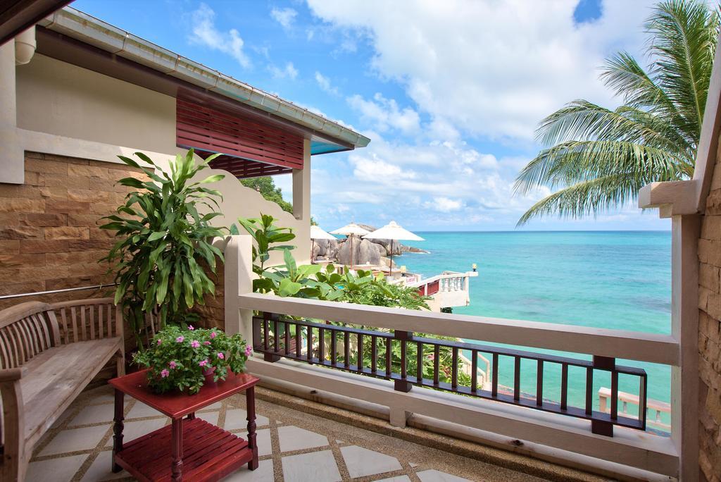Beachfront Double Room Balcony