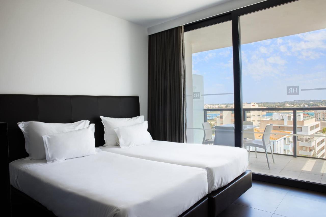 Classic Family Suite City View