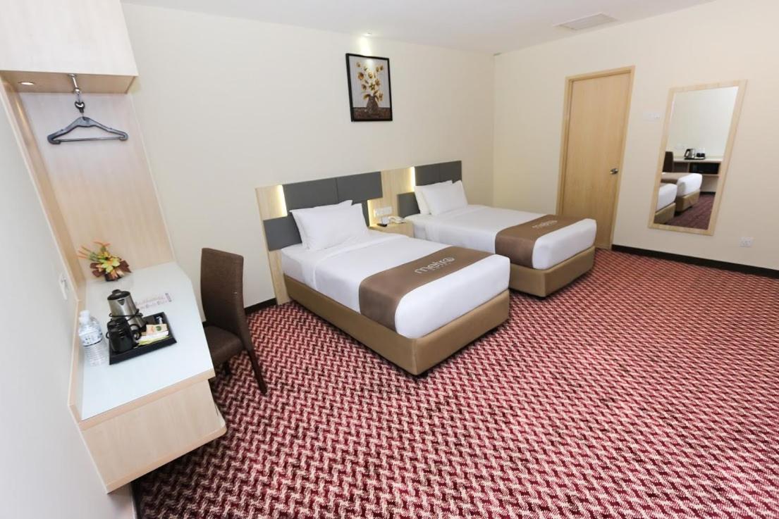 Superior Twin Room without Window,1436235781:JPEG