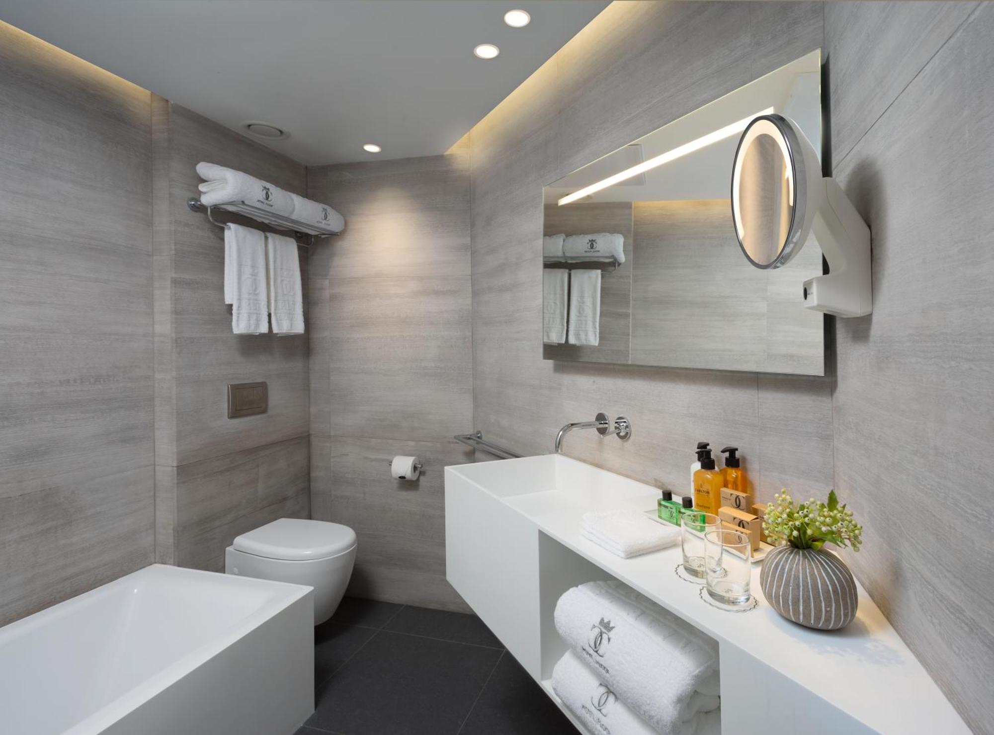 Two-Bedroom Suite with Sea View,1213932511:JPEG