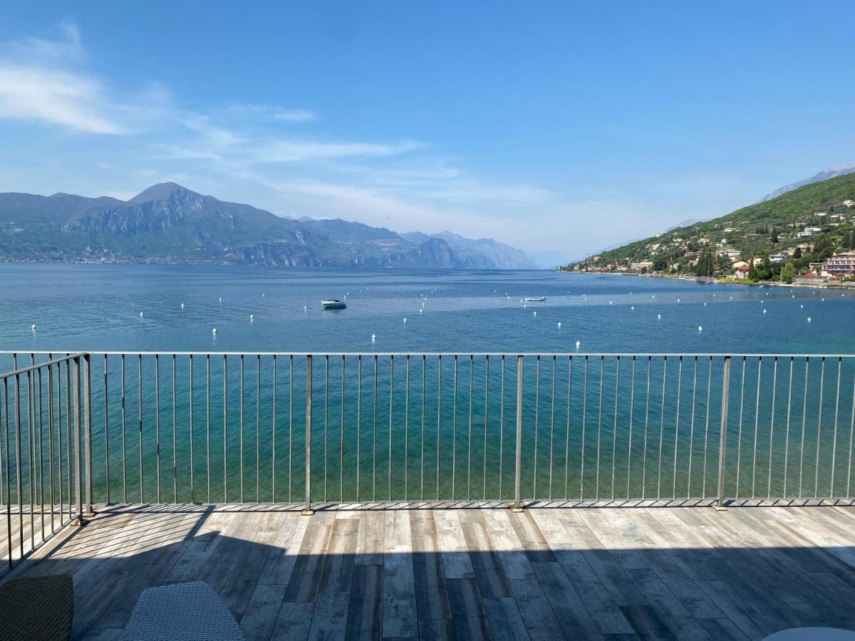 Double or Twin Room Terrace Lake View