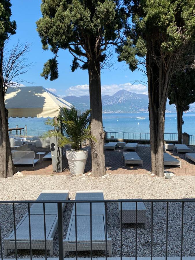 Double Room Balcony Lake View