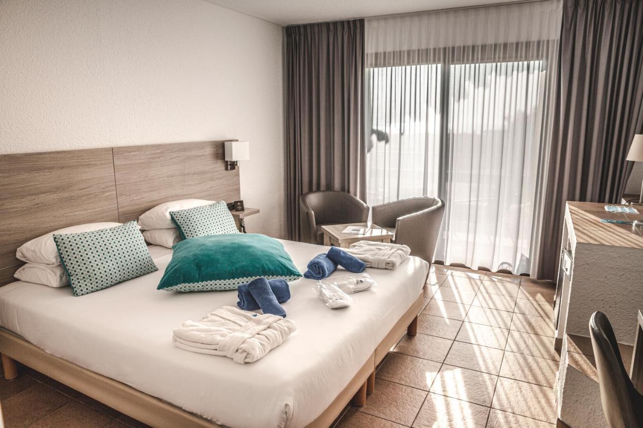 Superior Double Room Balcony Partial Sea View spa access,1237855309:JPEG