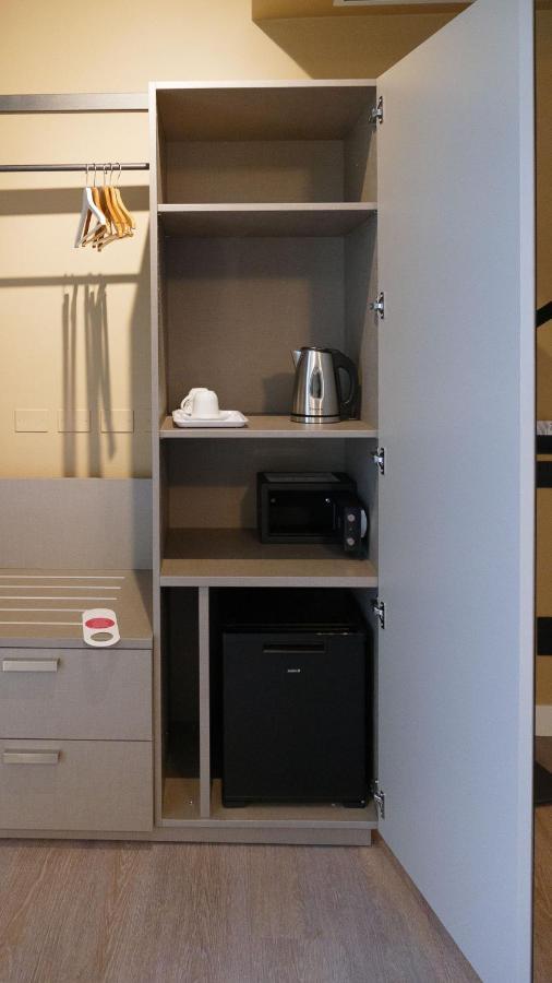 Familie Kamer met Gedeeltelijk Uitzicht op het Meer