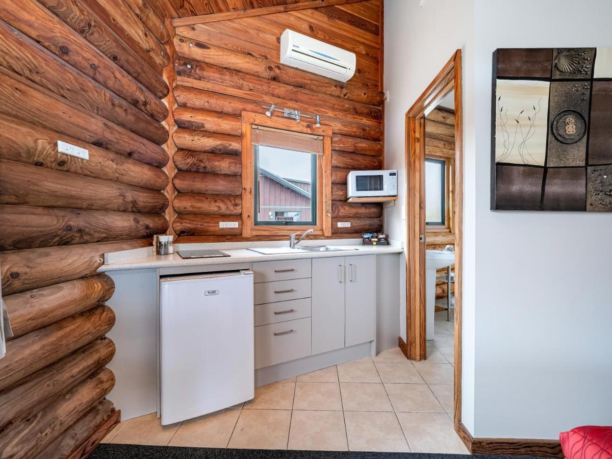 King Beachfront Chalet