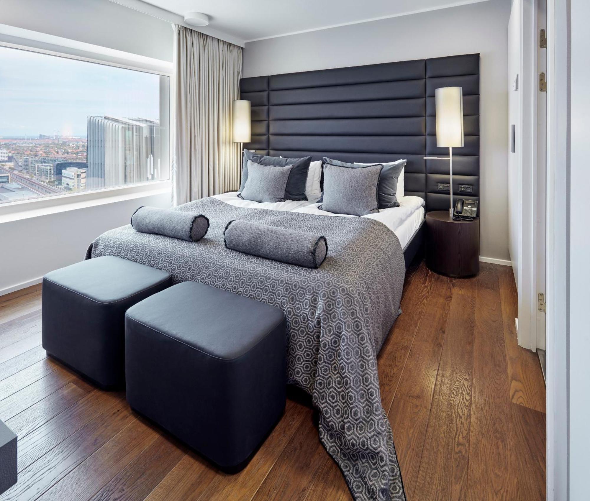 One-Bedroom Suite with City View
