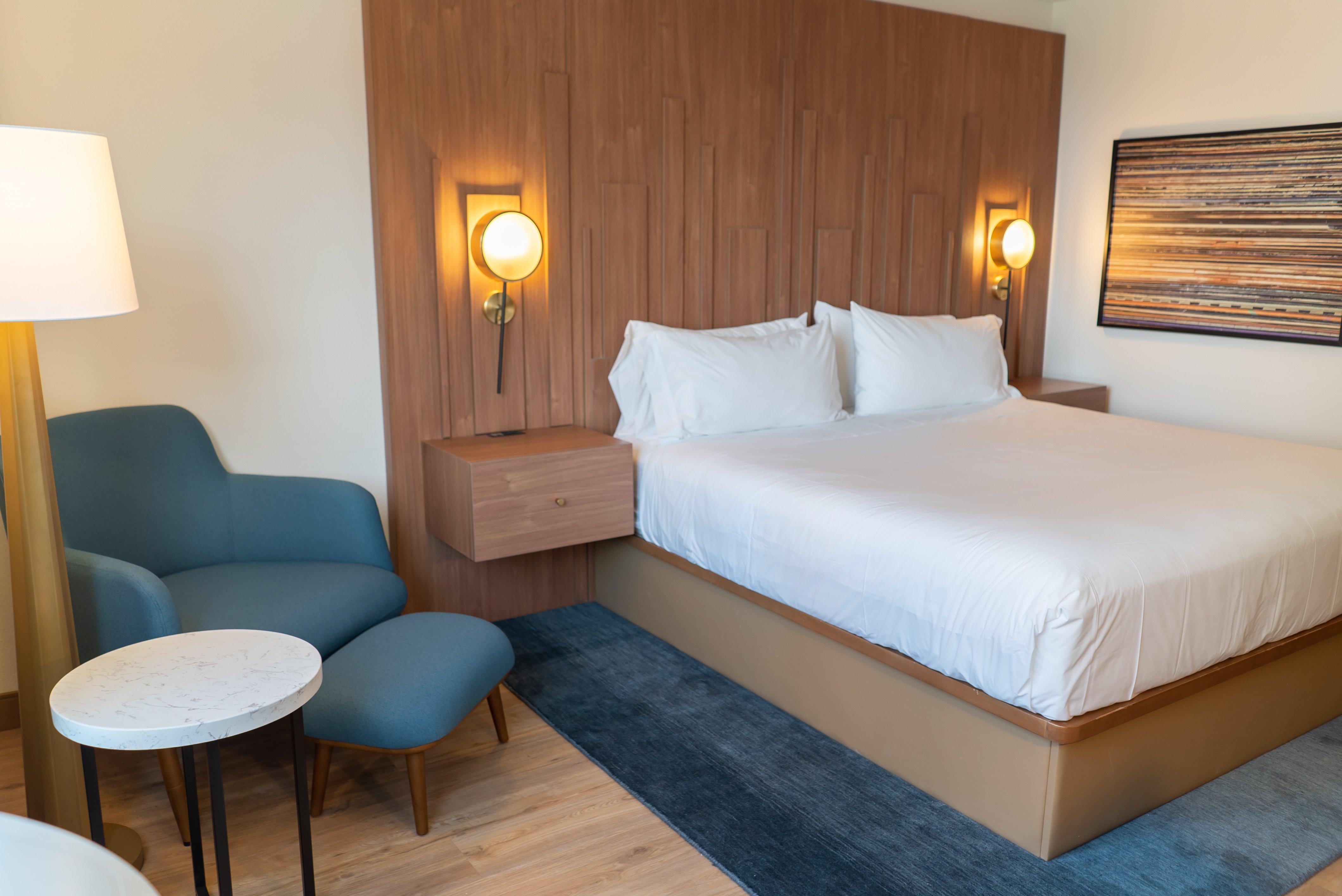 Standard King Room with Mobility Accessible Tub,1280342908:JPEG