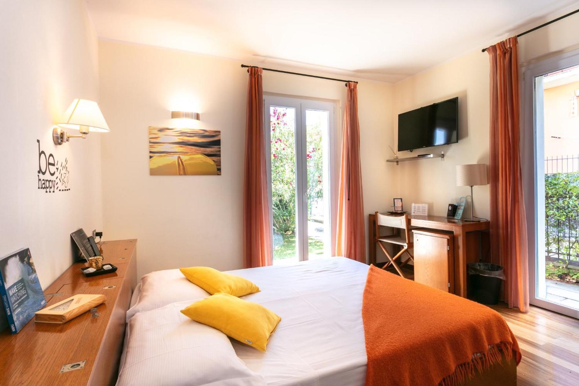 Double Room Garden View