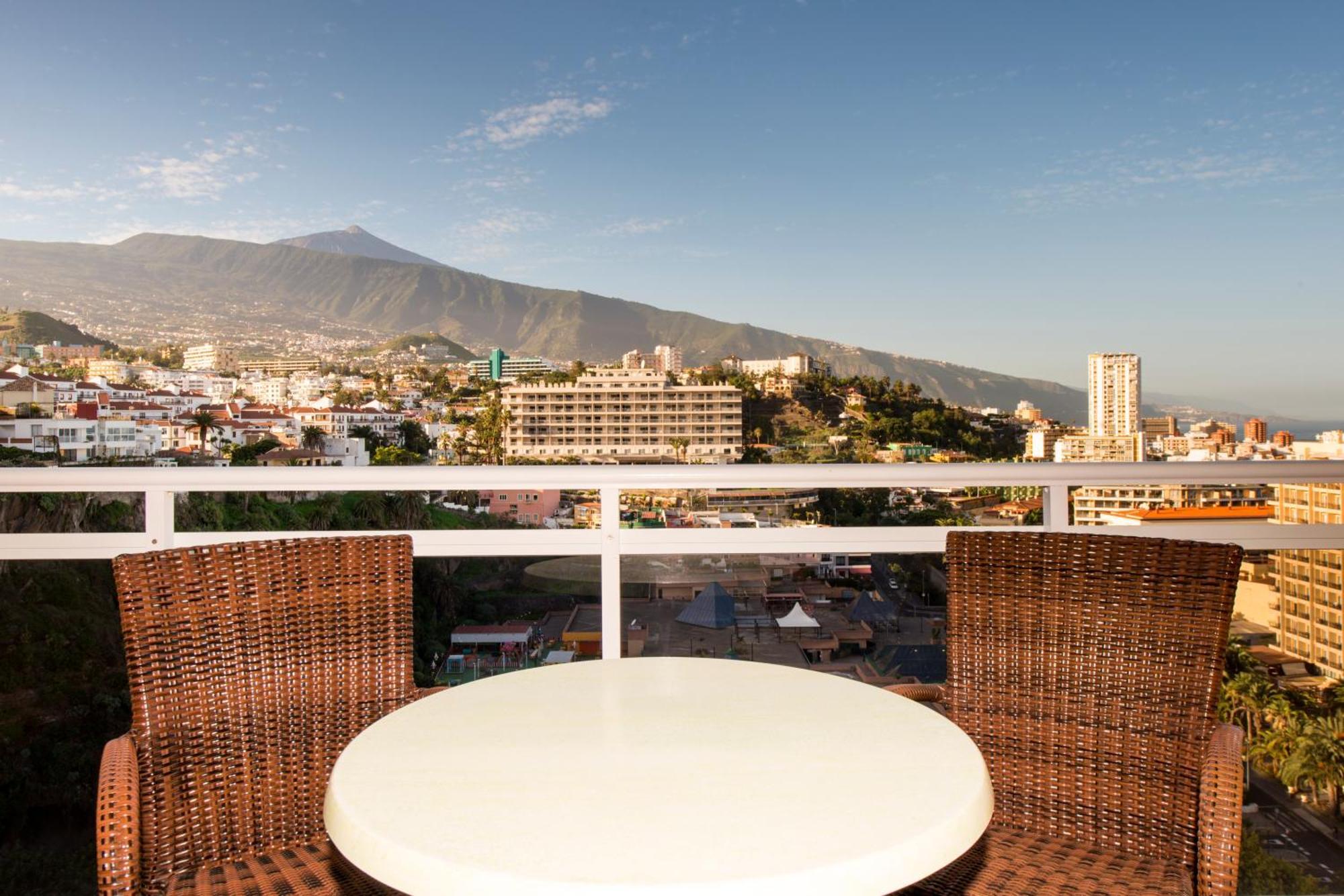 Quarto Duplo com Vista Montanha