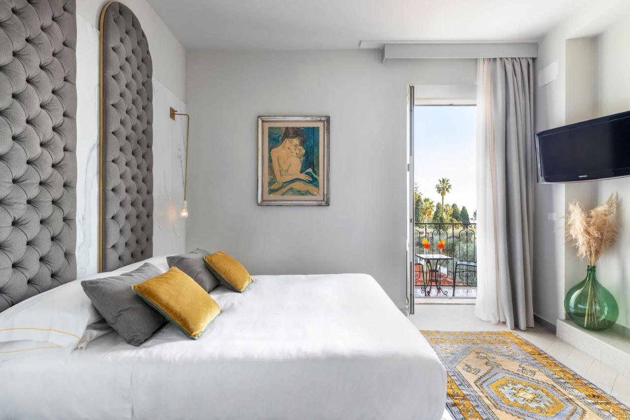 Standard Double or Twin Room Garden View