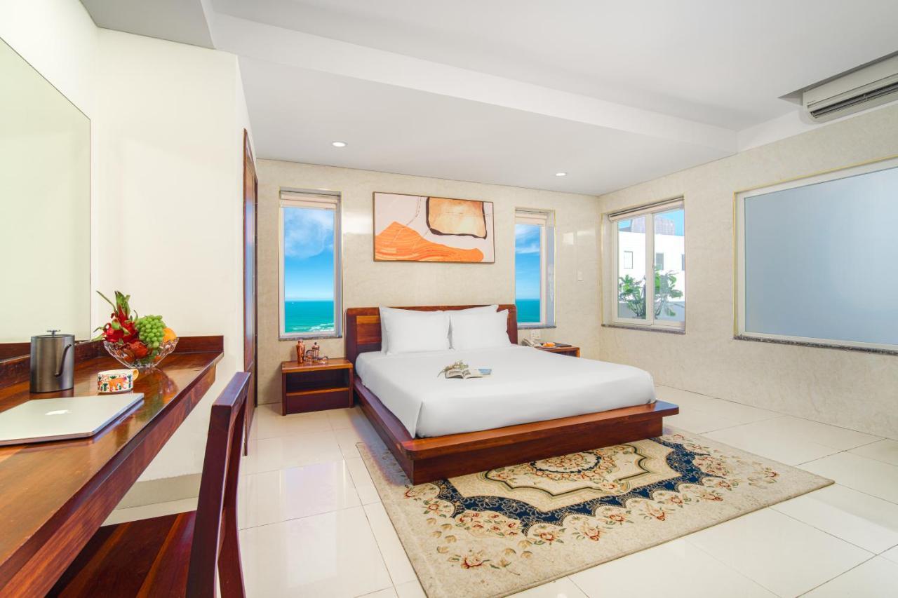 Chambre Double Deluxe - Vue Latérale sur Mer