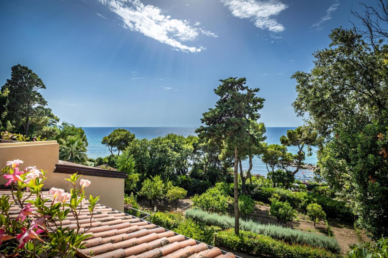 Superior Double Room with Sea View and Terrace,1369558670:JPEG