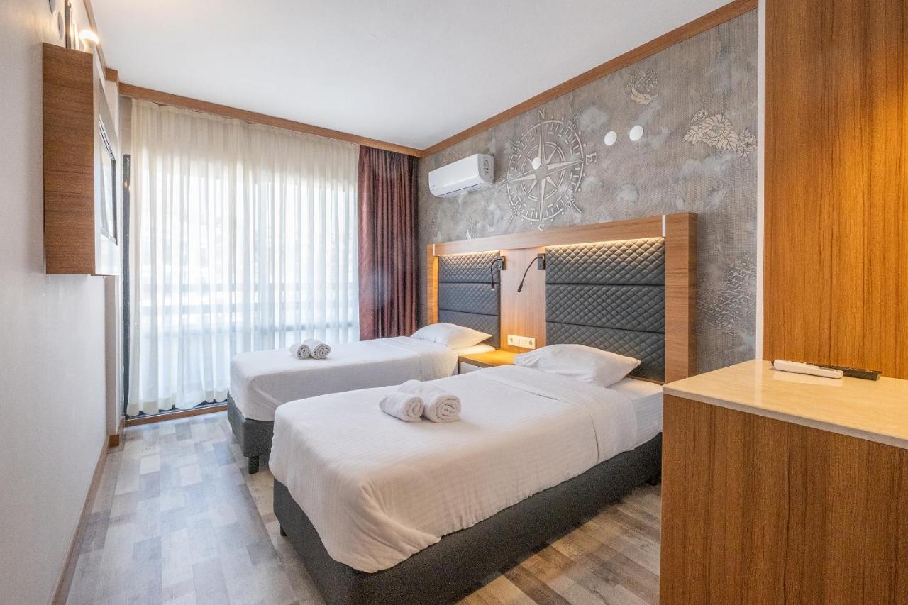 Standard Twin Room with Land View