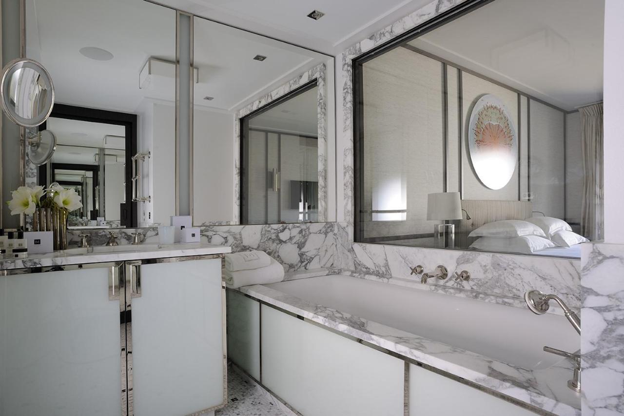 Deluxe Double or Twin Room with City View