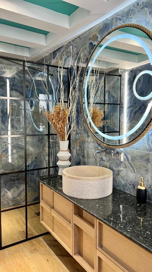 Luxury Beachfront Plunge Pool Suite