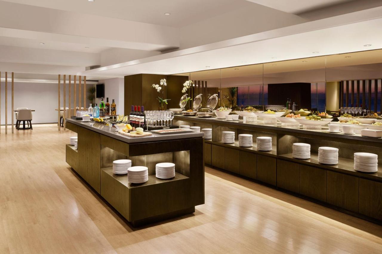 Executive Beach Family, Club lounge access,  1 Queen and 1 Twin, Haeundae Beach view