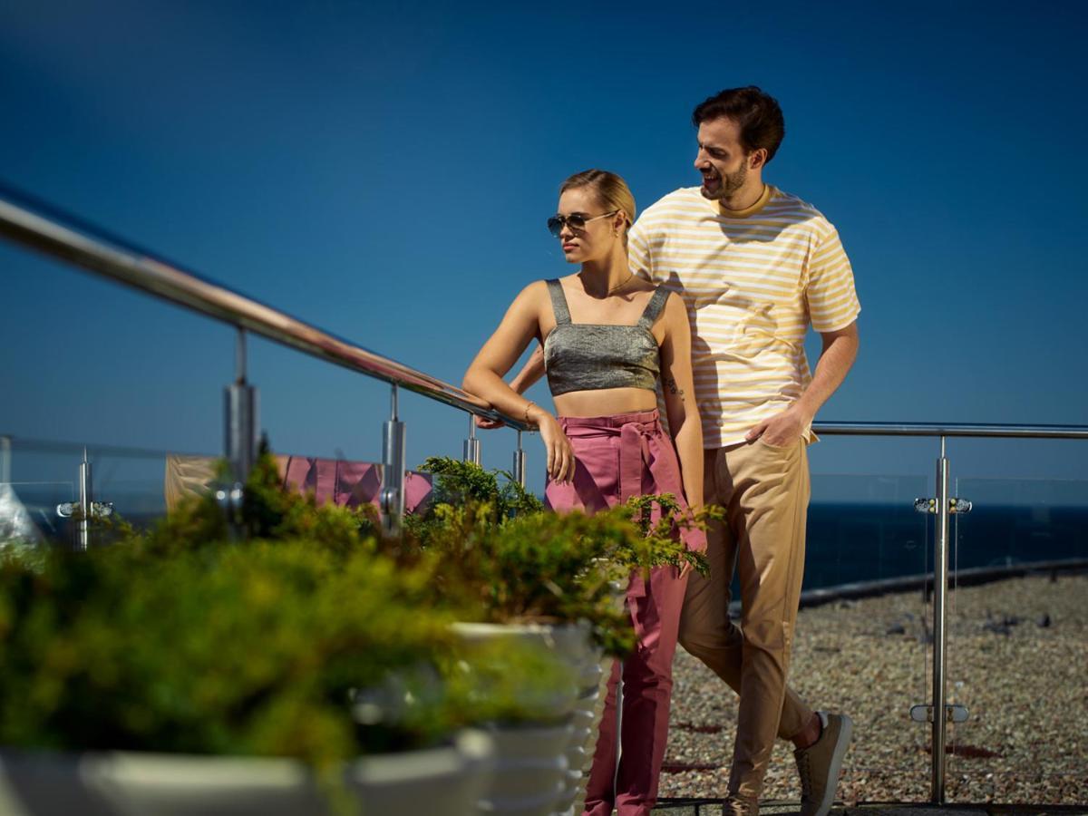 Penthouse Apartment,1415271870:JPEG