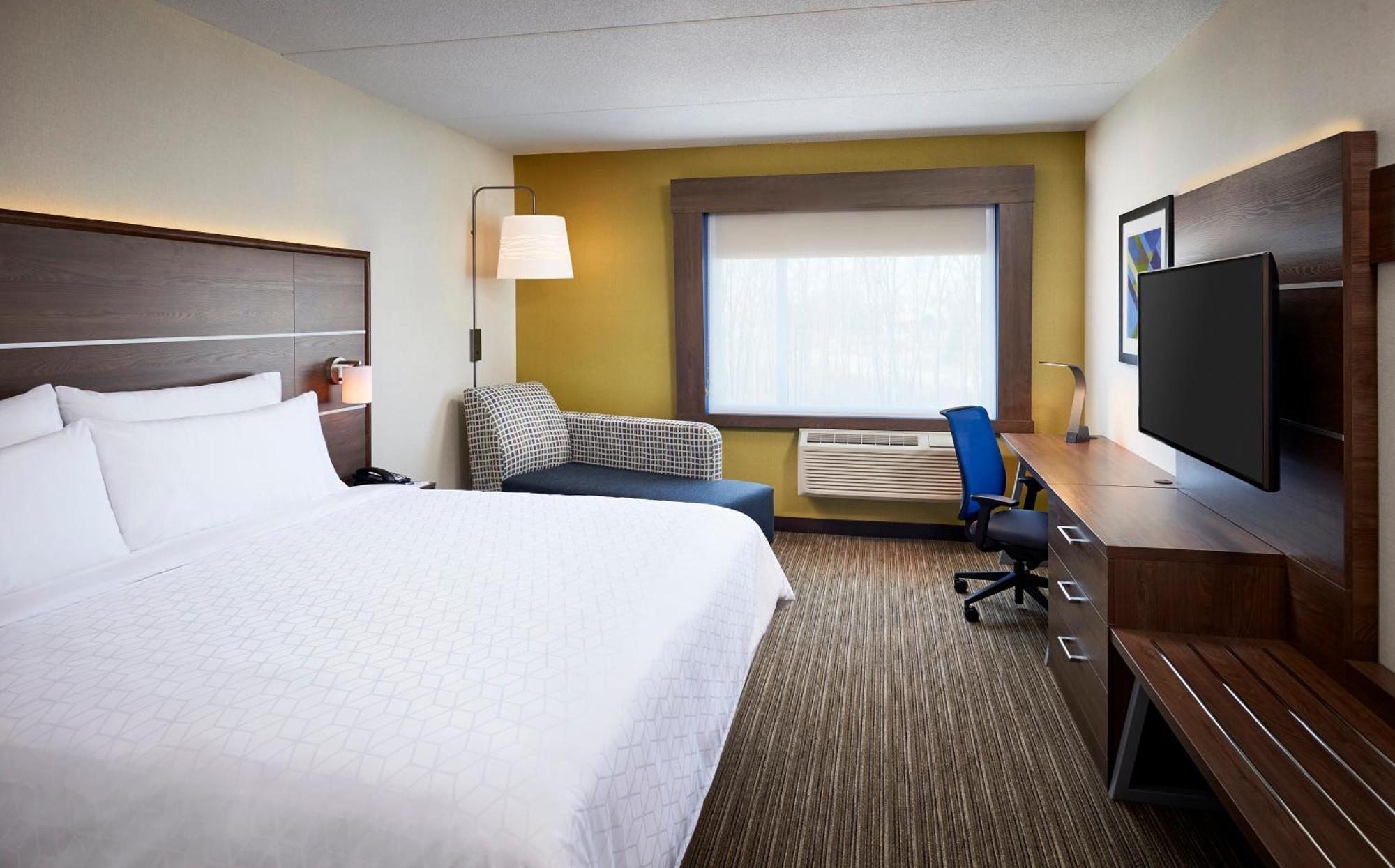 Standard King Room