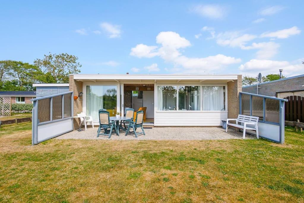 Two-Bedroom House,1461324970:JPEG