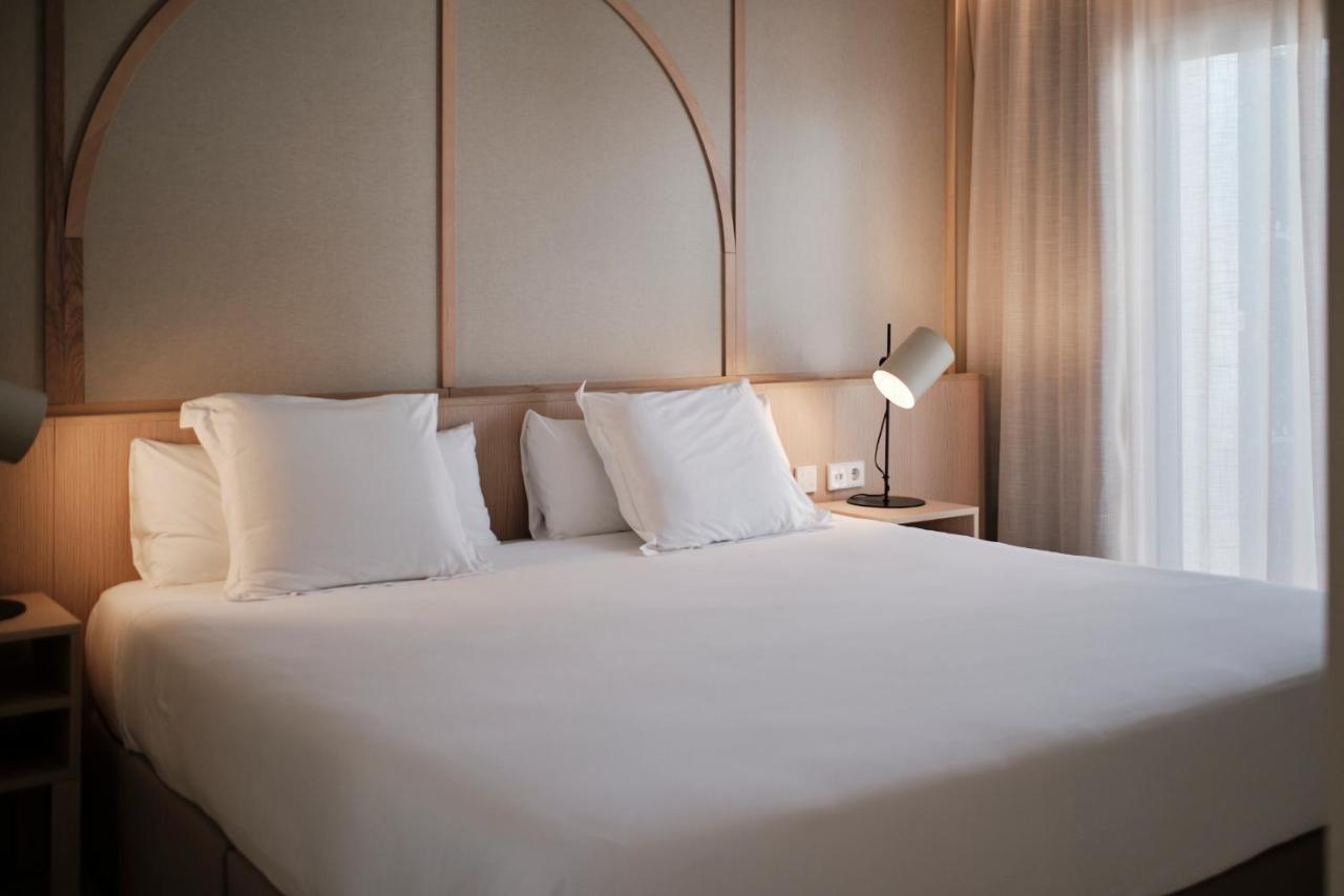 One Bedroom Suite with Balcony,1644402572:JPEG