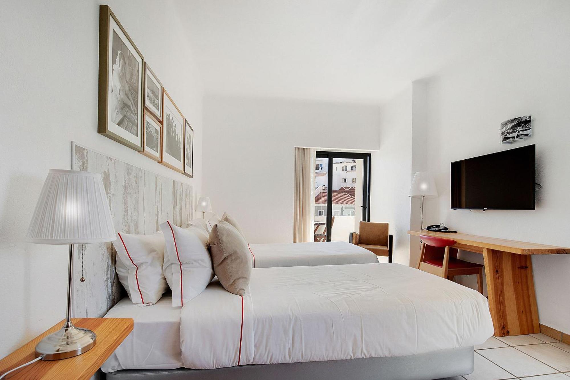 Deluxe Double or Twin Room with Sea View