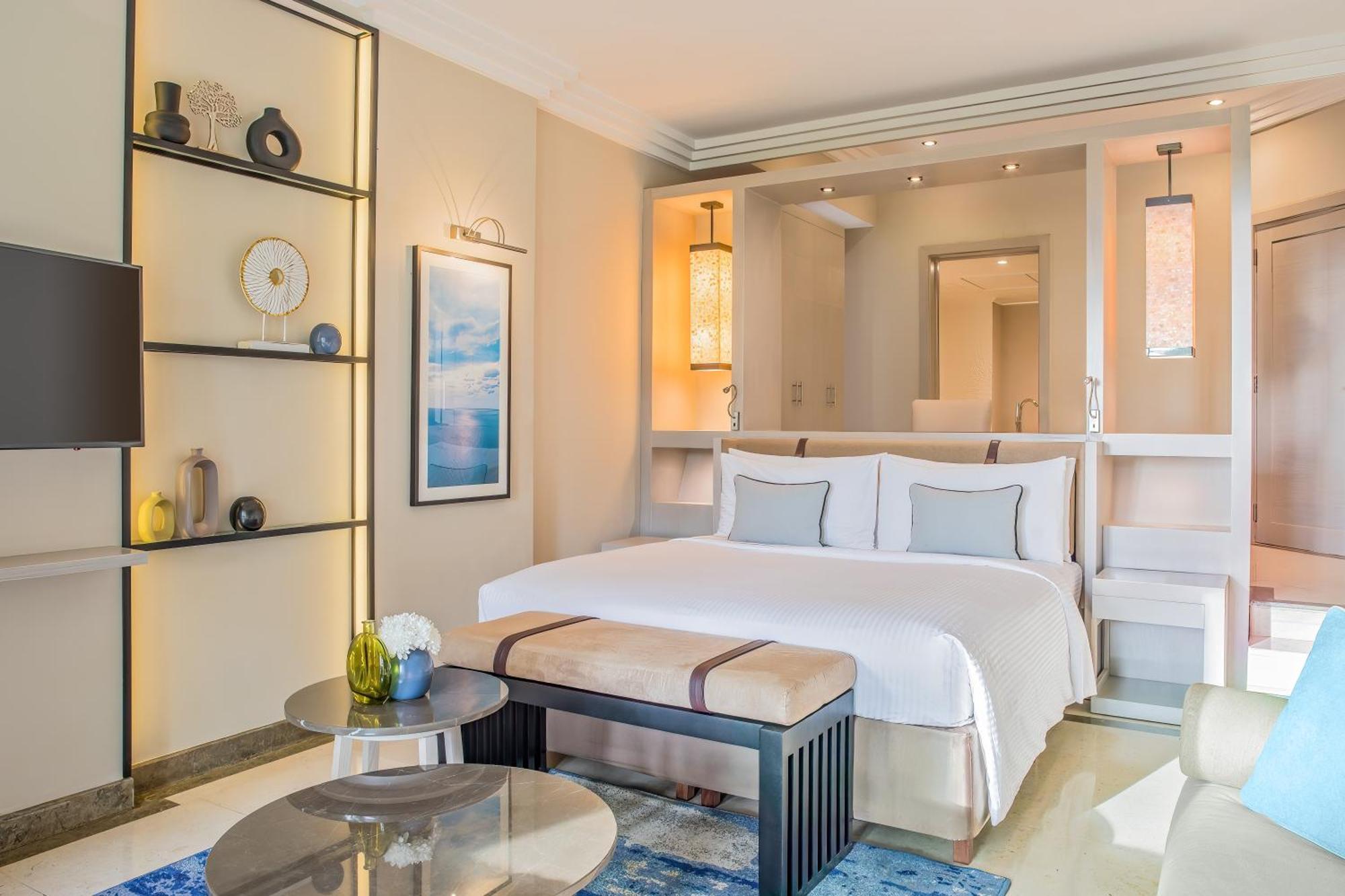 Chambre Lit King-Size Classique avec Terrasse Privée - Vue sur Coucher de Soleil - Front de Mer