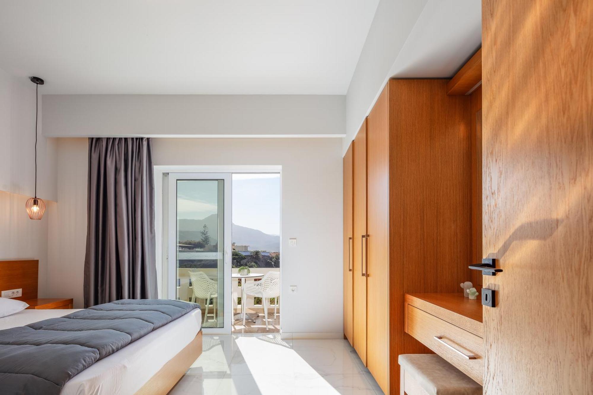 Superior One-Bedroom Apartment Sea View-Ground Floor