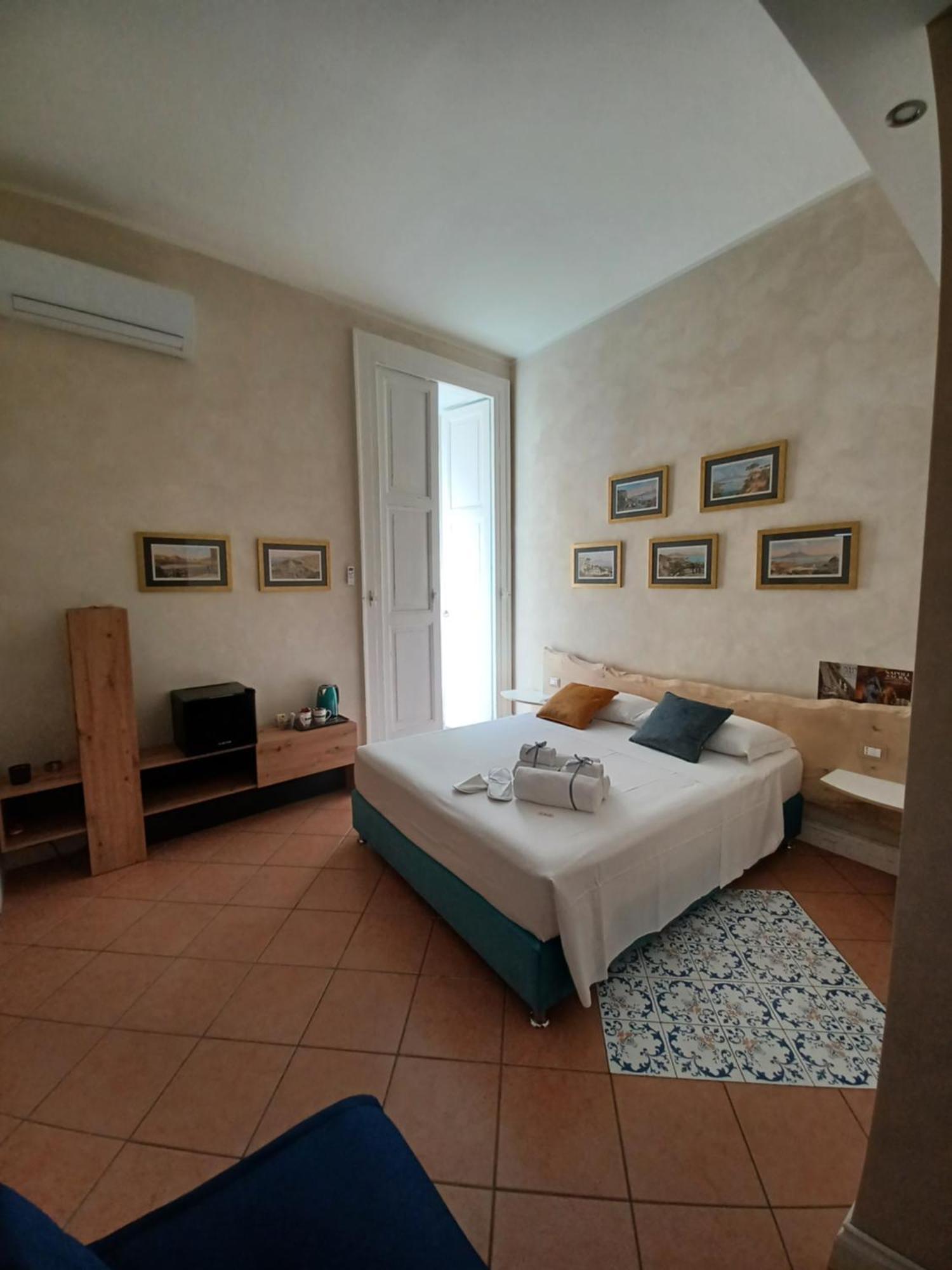 Deluxe Double Room Balcony Sea View,1487625724:JPEG