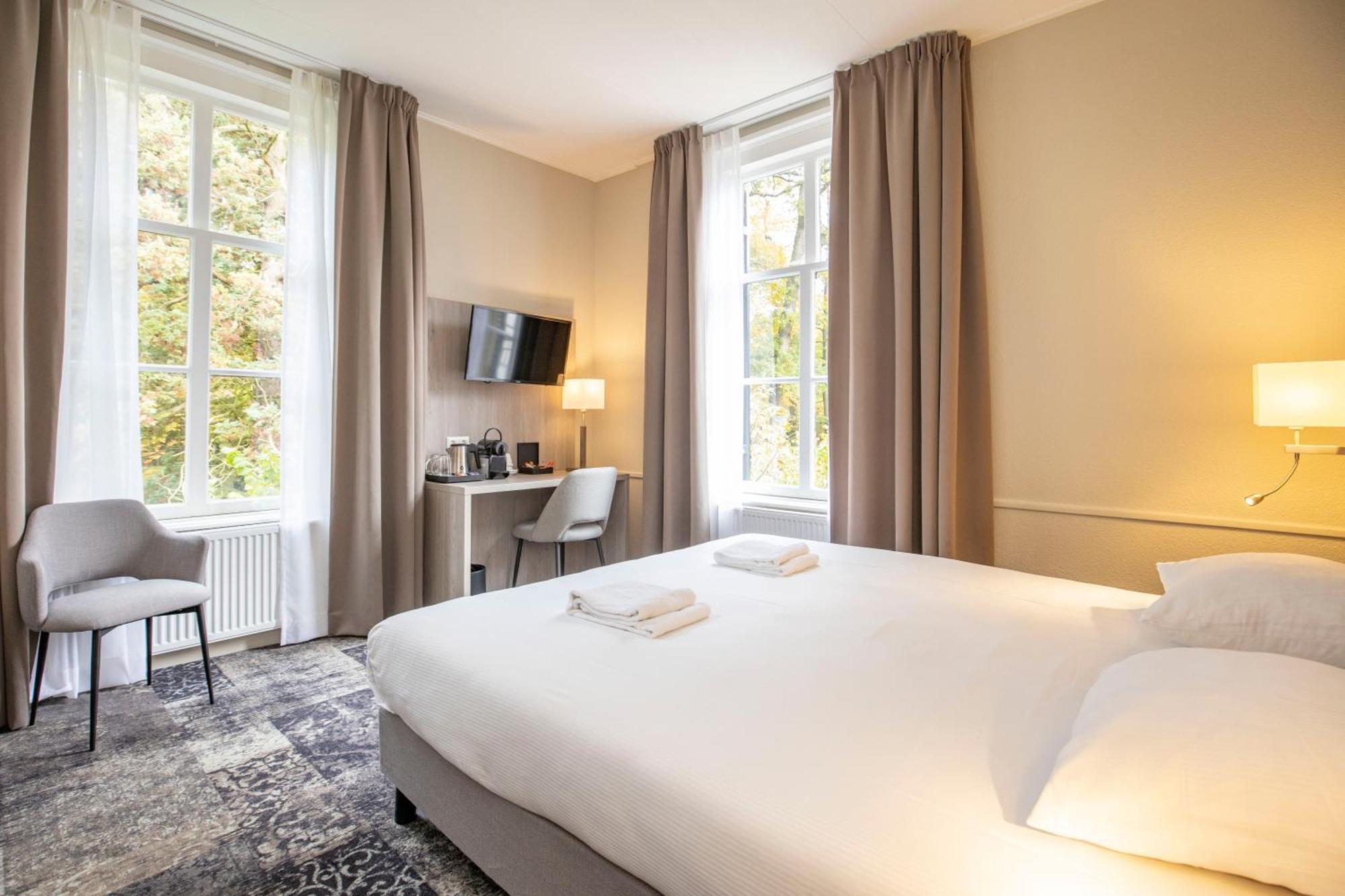 Deluxe Double Room Bath Or Shower