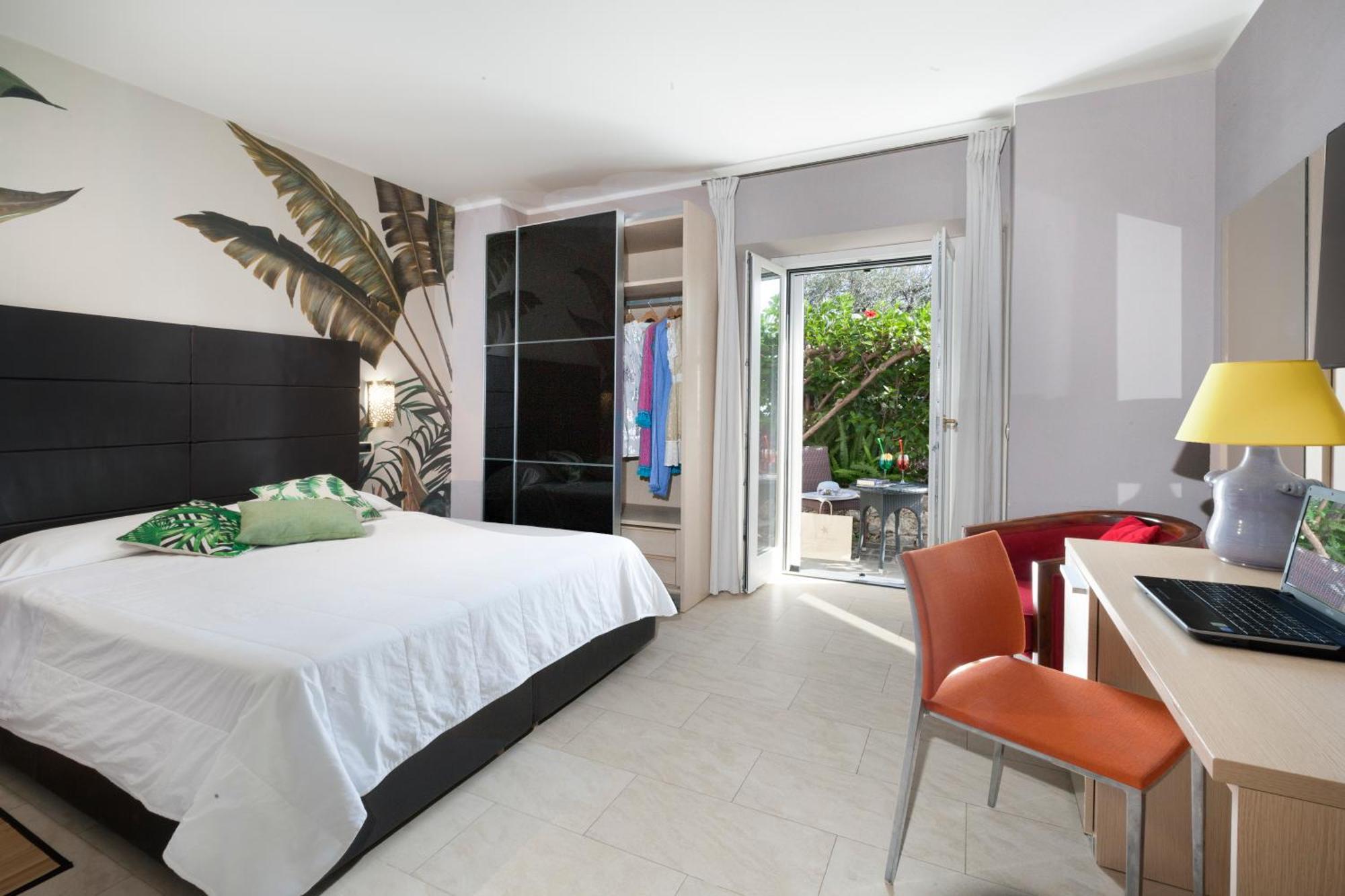Quarto Duplo Deluxe com Banheira