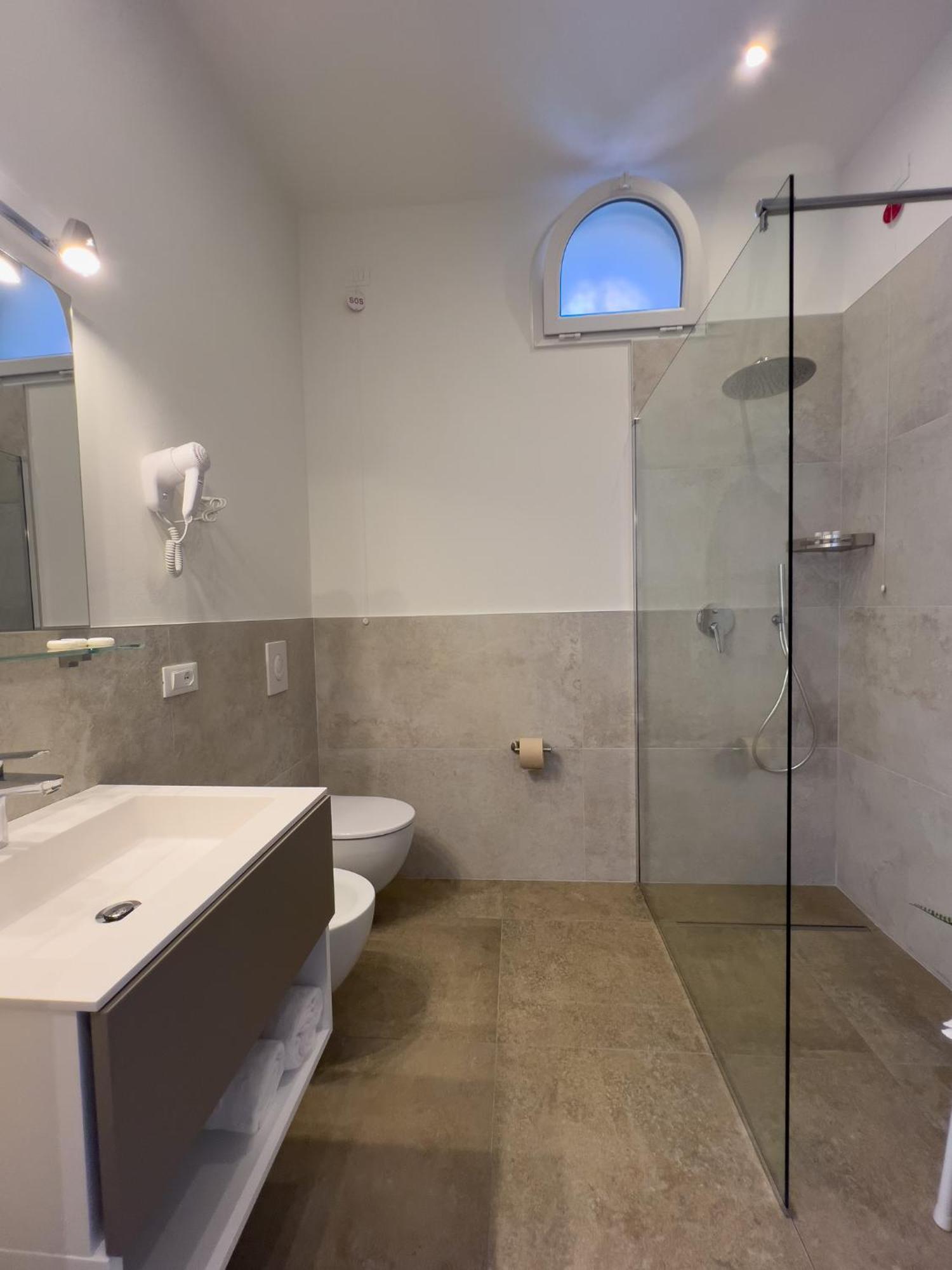 Triple Room with Pool View