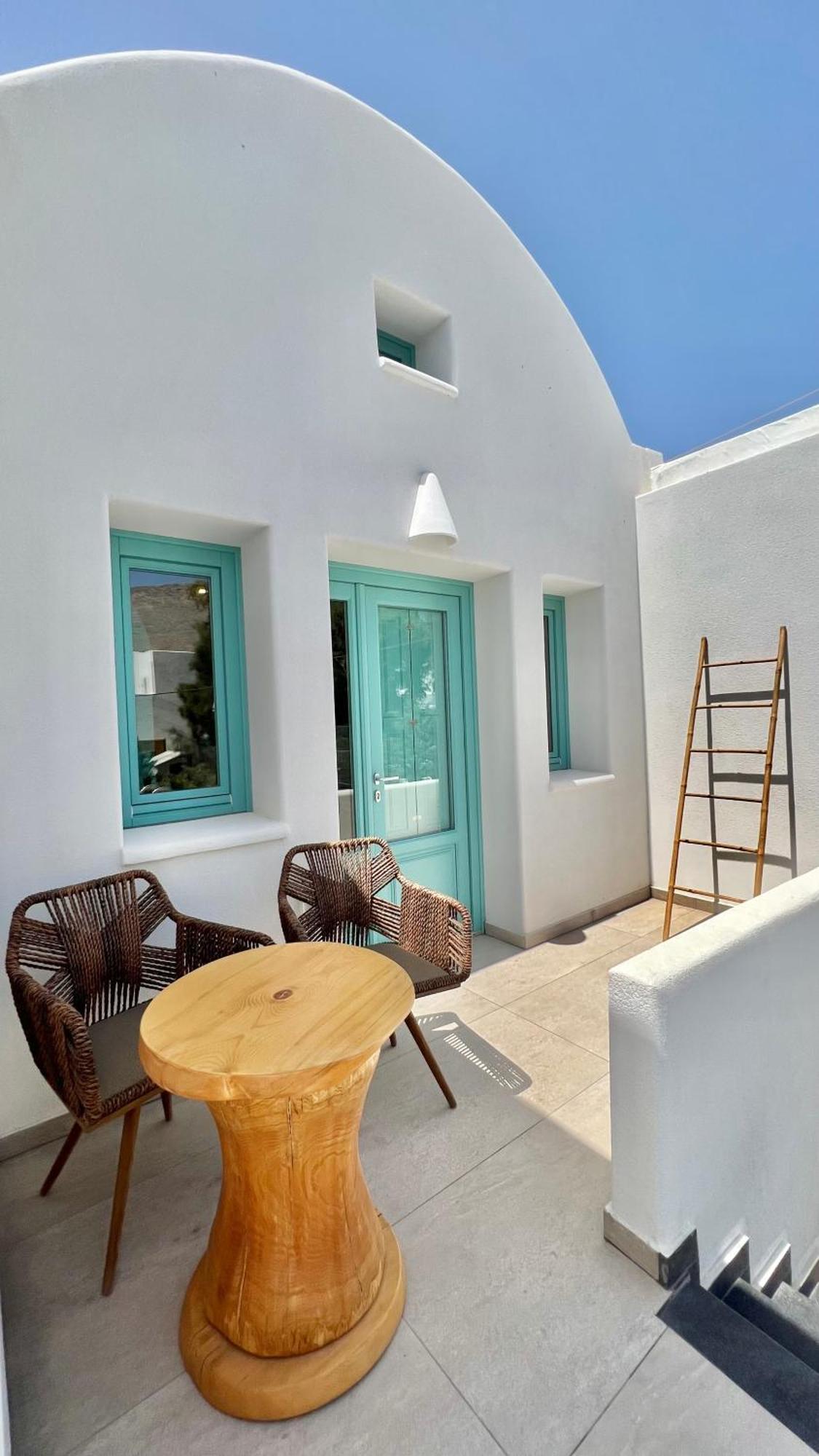 Luxury Beachfront Plunge Pool Suite
