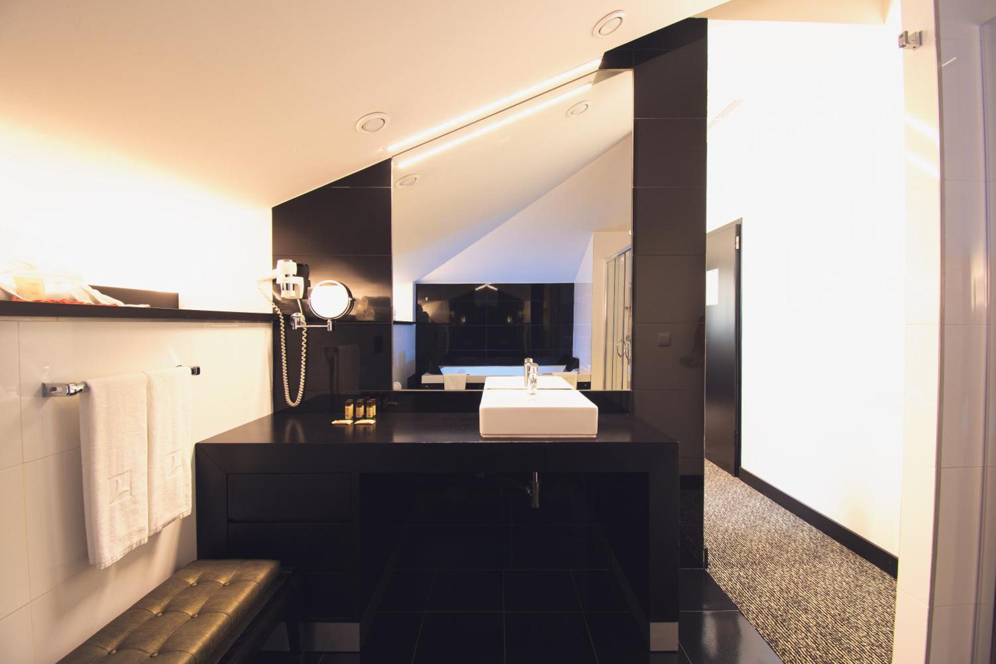 Premium Suite