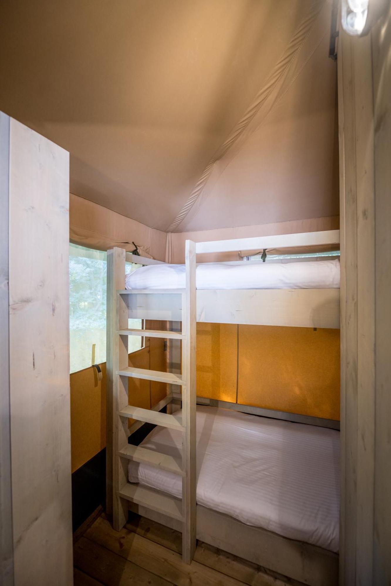 Family Glamping Tent,1600354614:JPEG