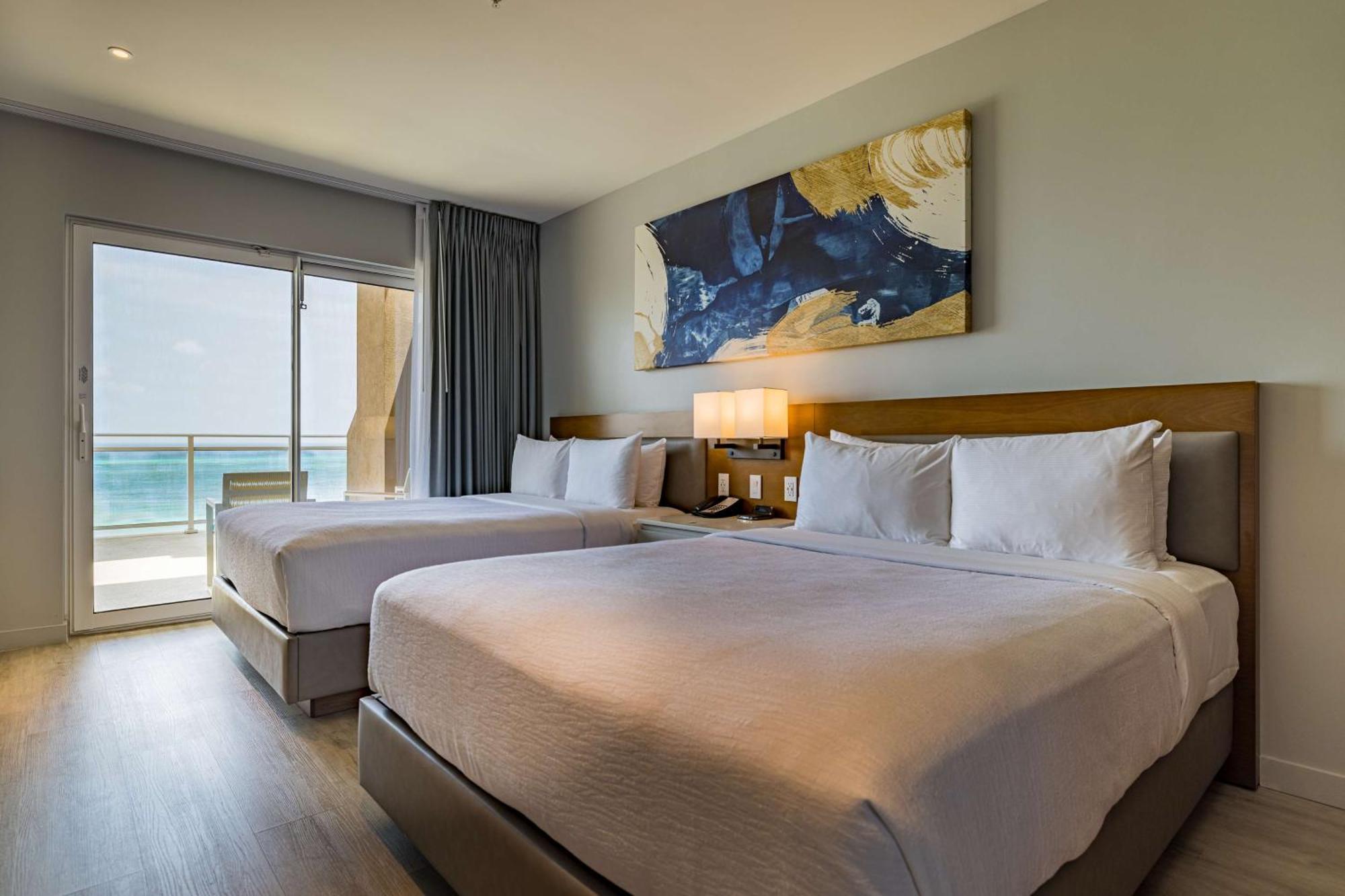 One-Bedroom Queen Suite with Balcony and Ocean View