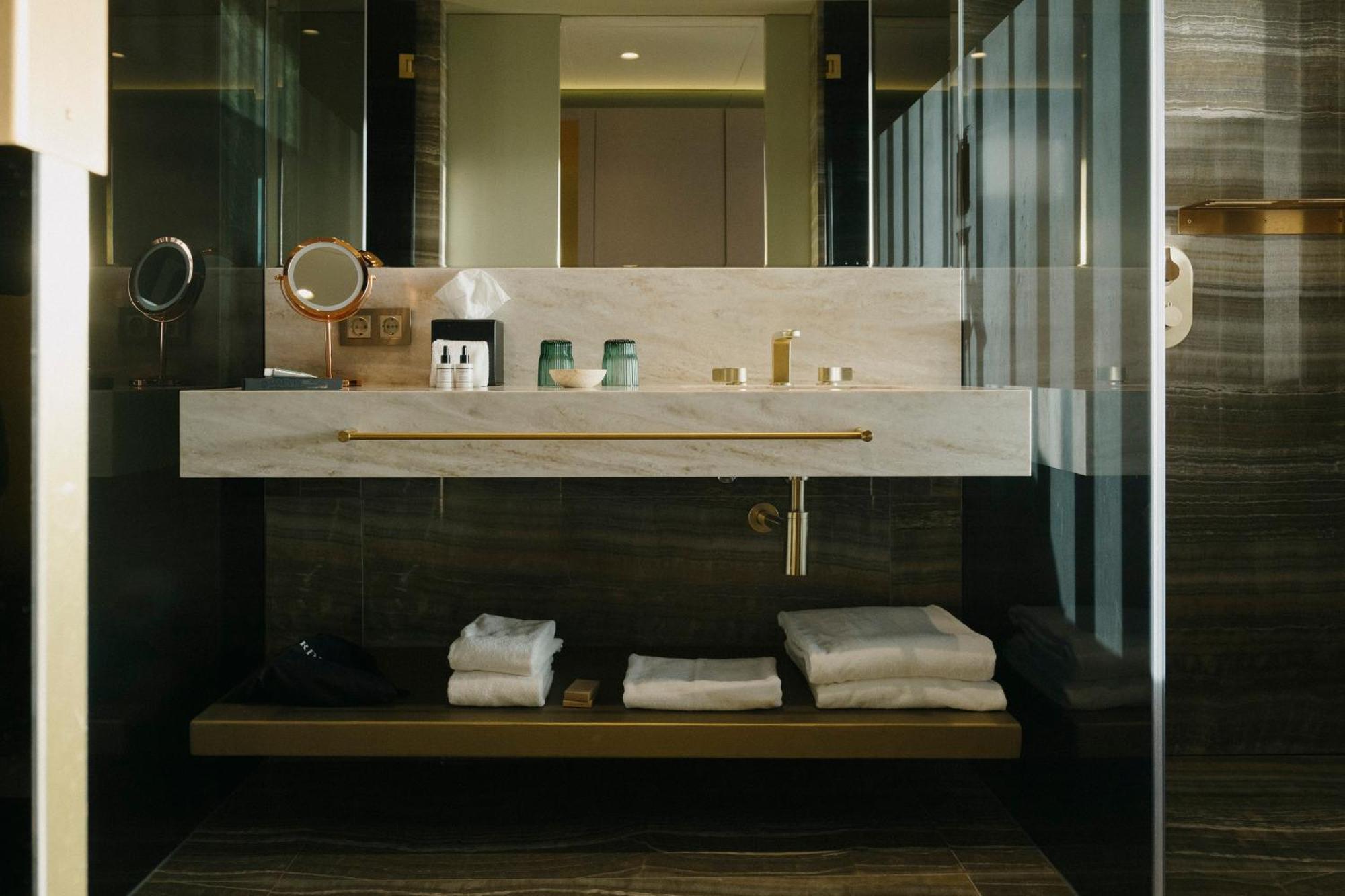 Suite with Sea View