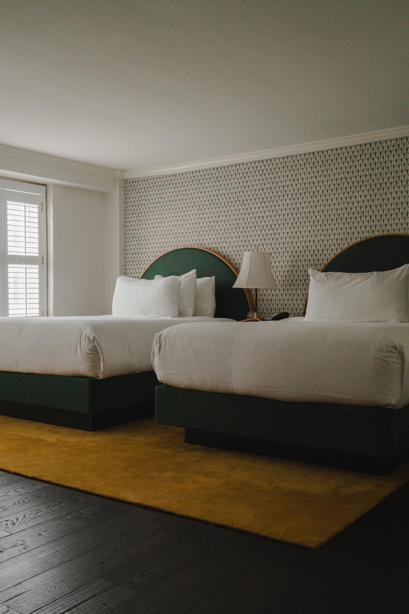 Quarto Deluxe com Cama de Casal ou 2 de Solteiro