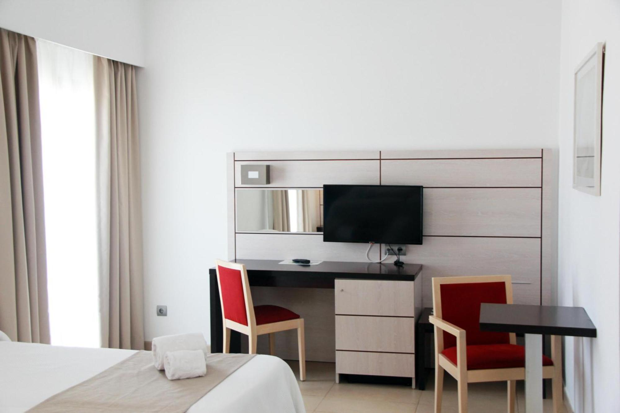 Standard Quadruple Room,1634404766:JPEG