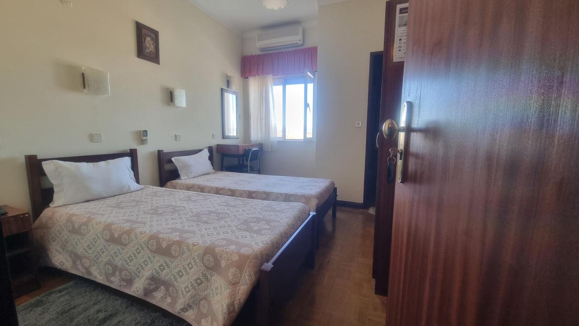 Quarto Twin