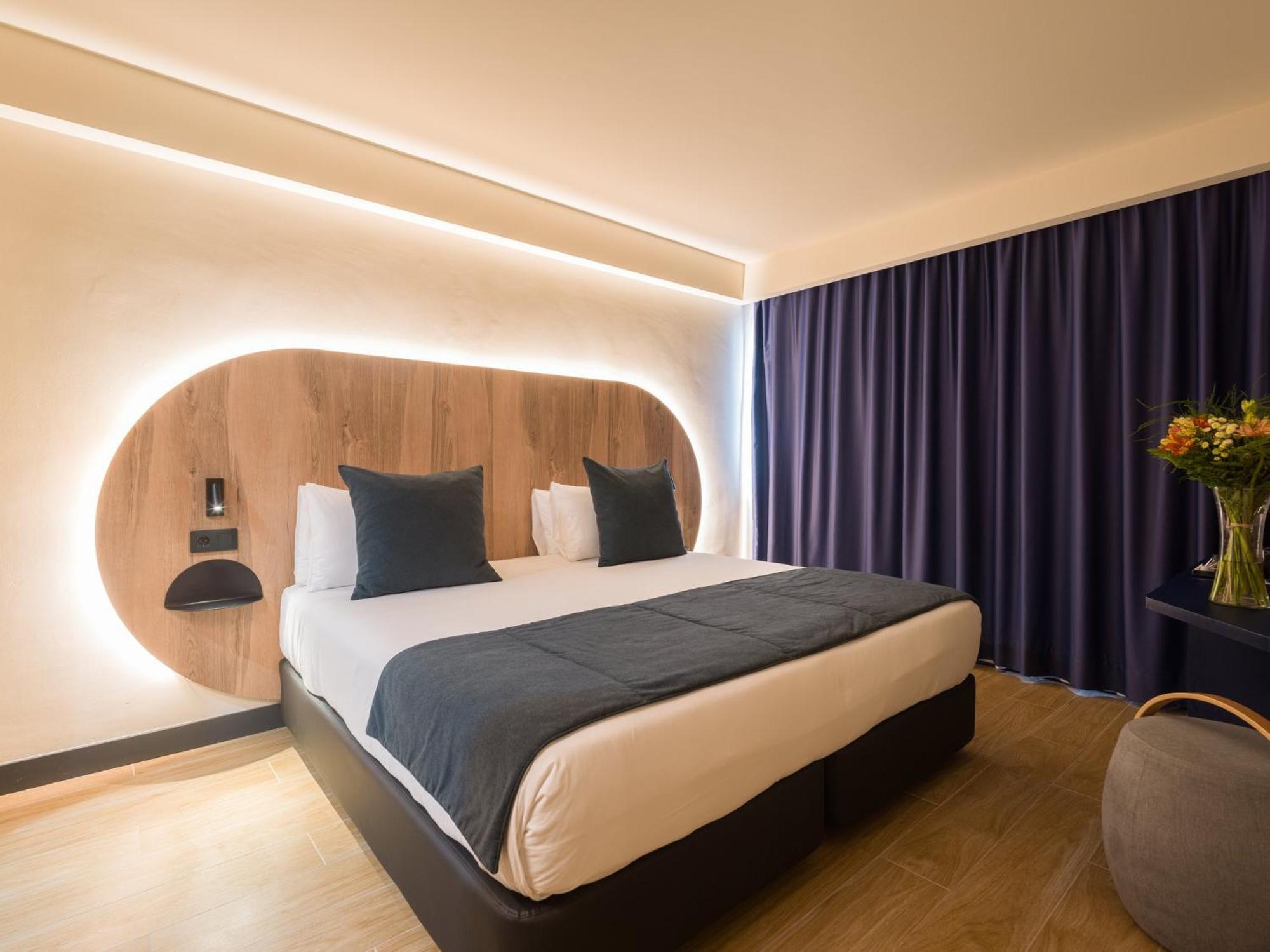 Junior Suite,1653530091:JPEG