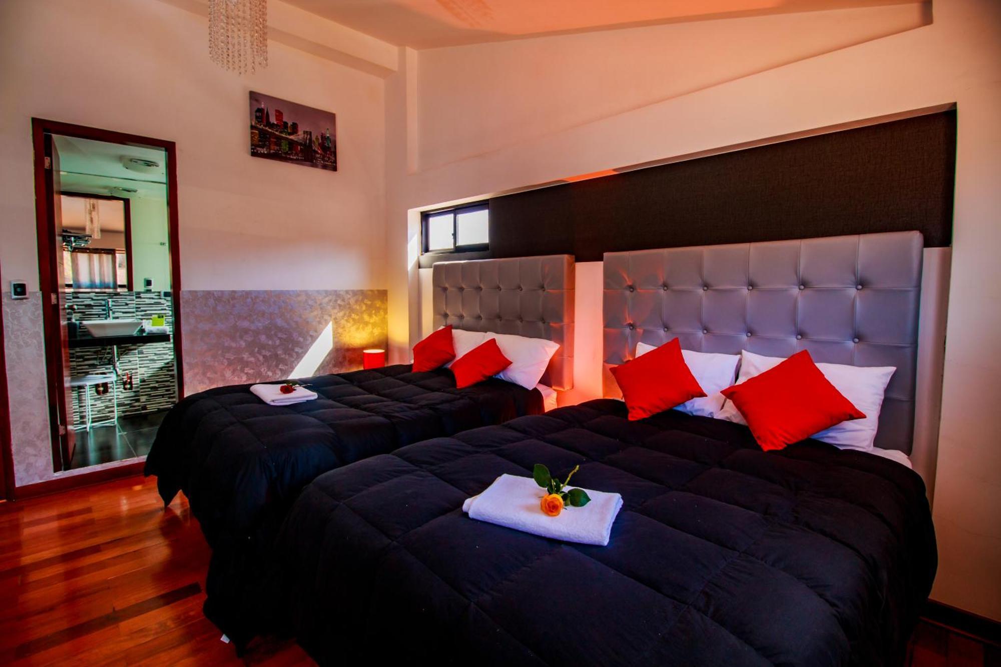 Quarto com 2 Camas de Solteiro