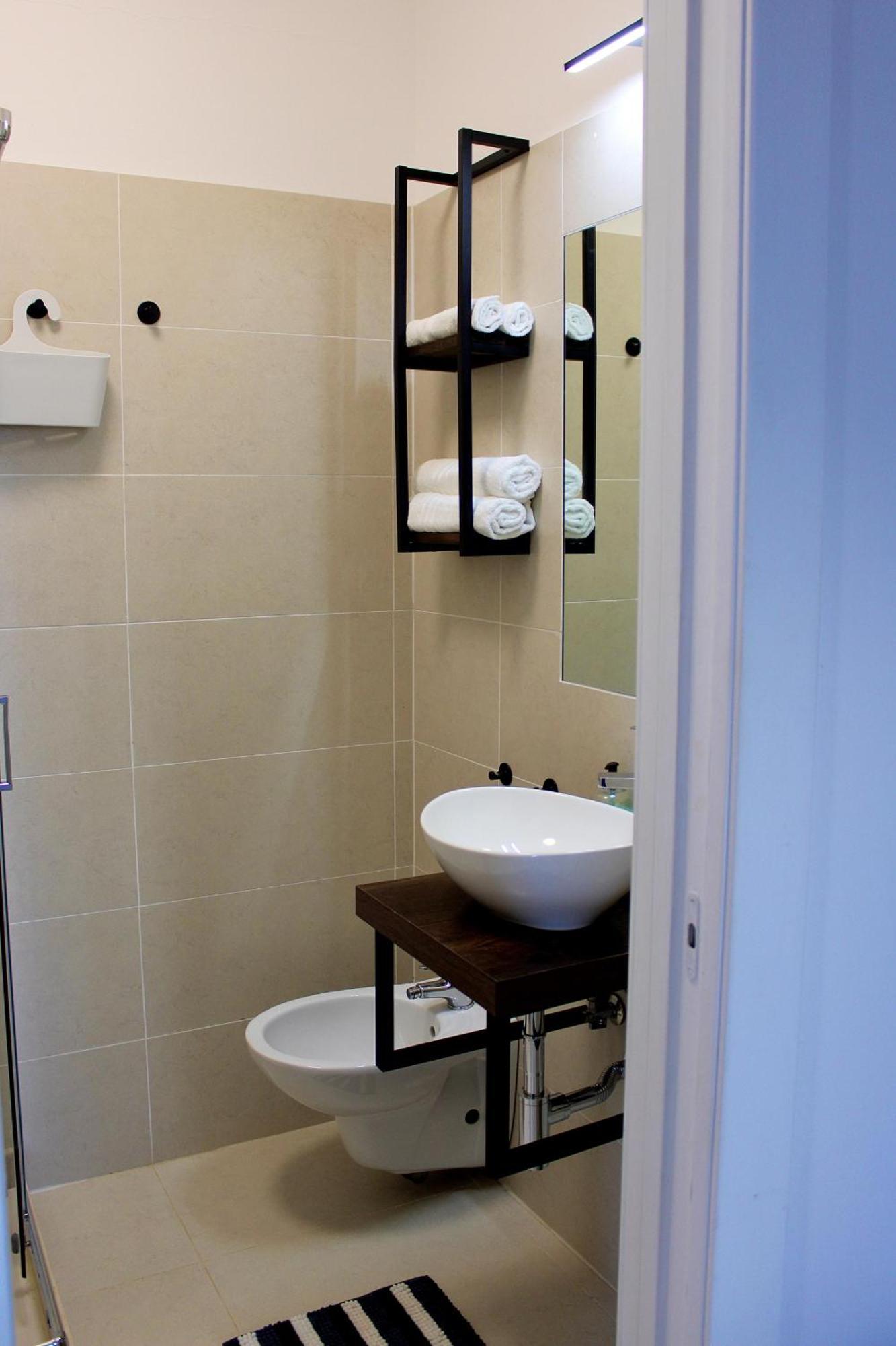 Double Room Private Bathroom