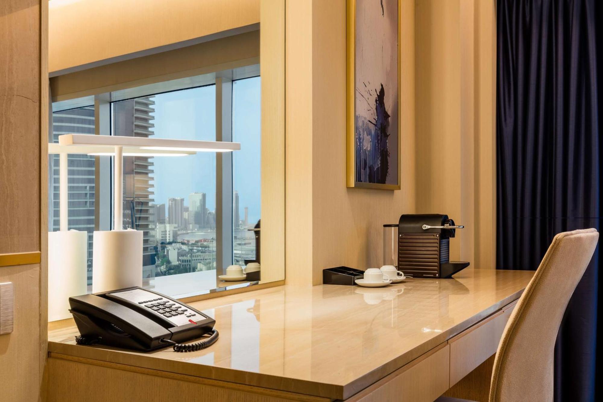 Executive Room Lounge Access