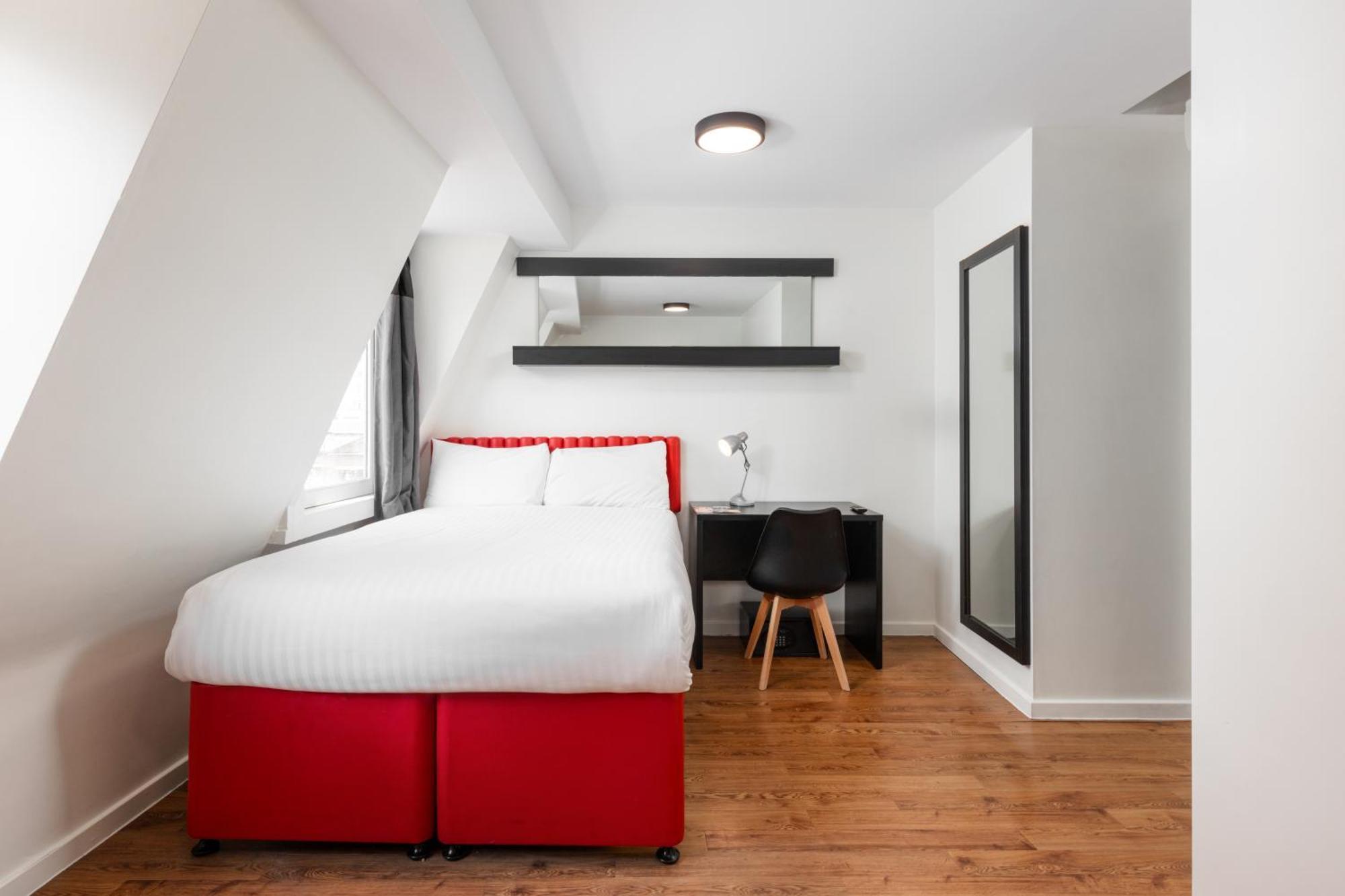 Double Room,1676771115:JPEG