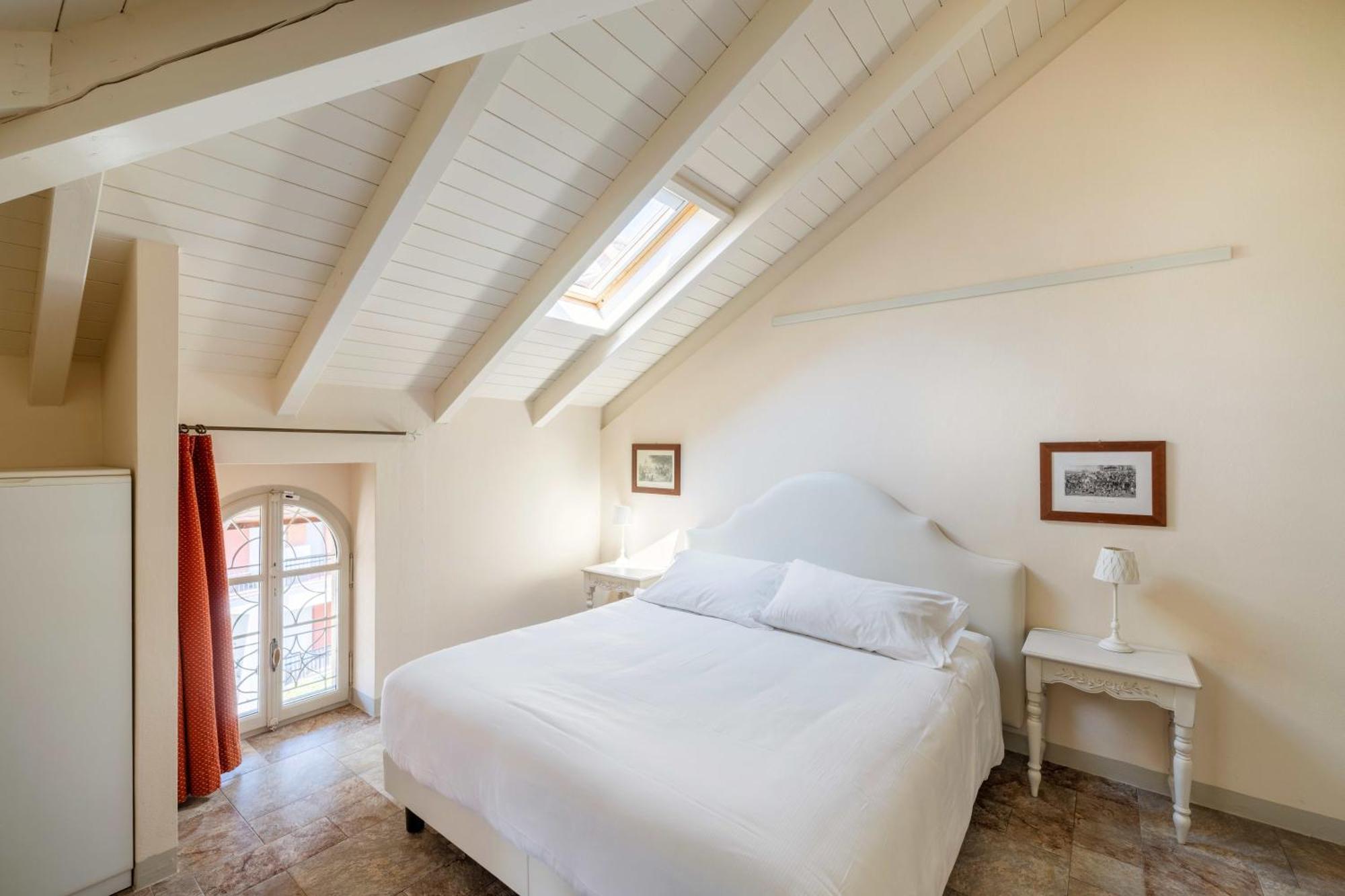 One-Bedroom Apartment Attic