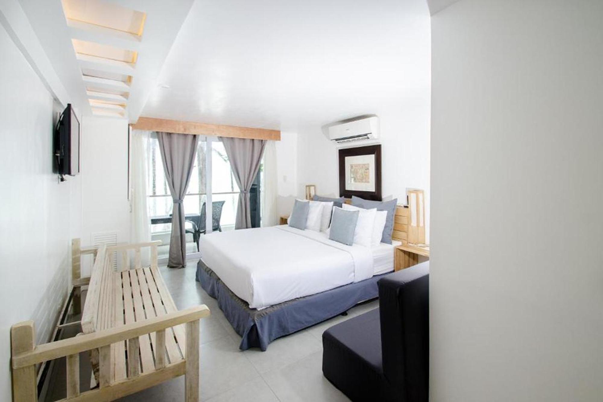 Premiere Room Beachfront with Sea View
